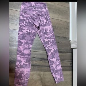LULULEMON ALIGN 25’ SIZE 4 PINK CAMO